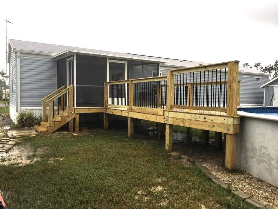 POOL DECK